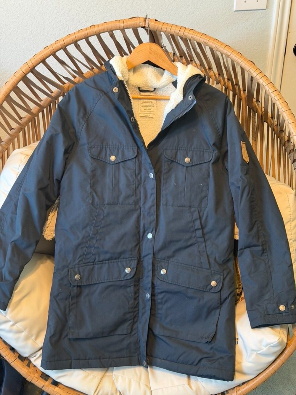 Fjällräven Women's Greenland Winter Parka - Navy Blue - Hooded Coat - Small